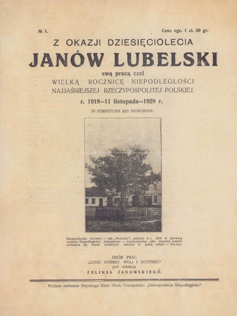 Stara kartka z napisem upamiętniająca 10-lecie niepodległości Polski, z czarno-białym zdjęciem drzewa i budynków w tle.
